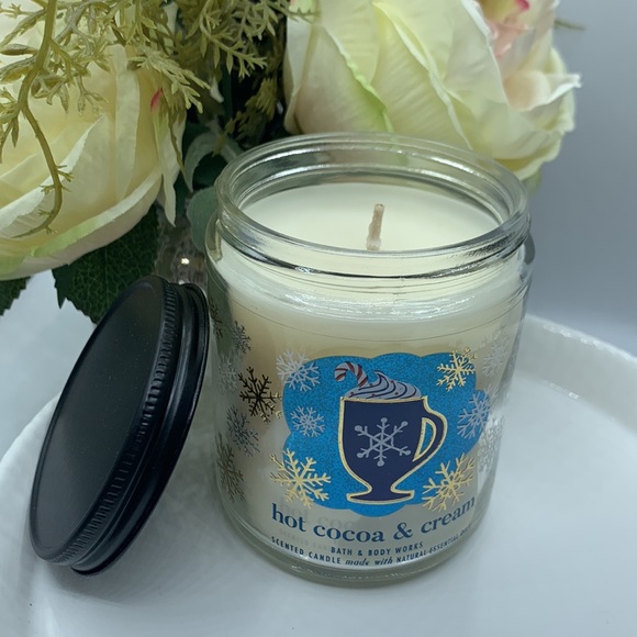 Bath & Body Works Hot Cocoa & Cream Signature Single Wick Candle - Picture 3 of 4